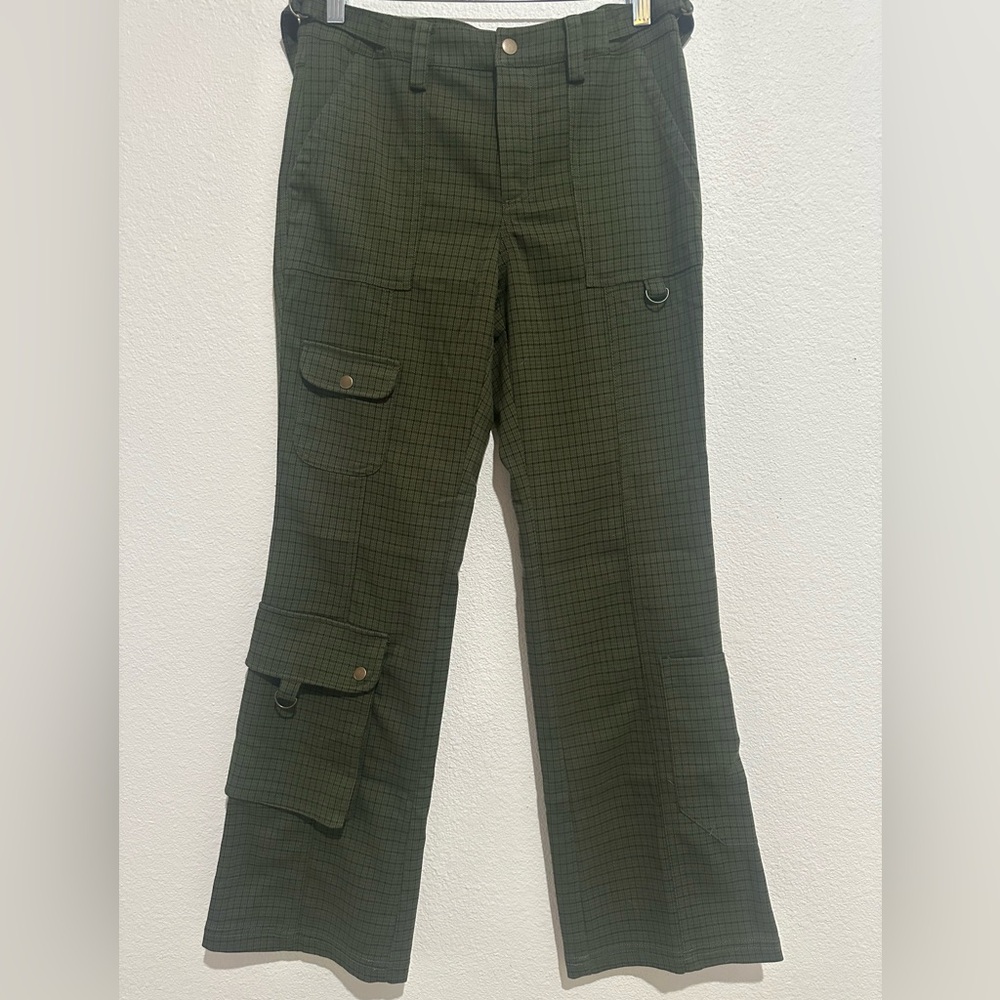 NEW! URBAN OUTFITTERS olive green & black plaid cargo trousers, size 2.